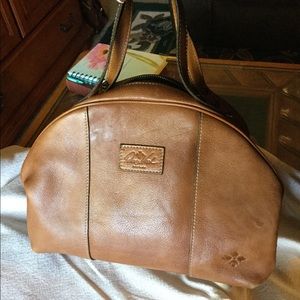 Patricia Nash Dome Zippered Hand Bag